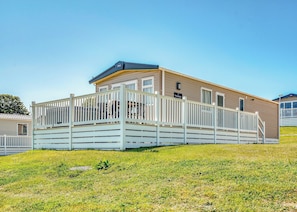 Kingfisher Pet - Meadow Lakes Holiday Park, Nr St Austell