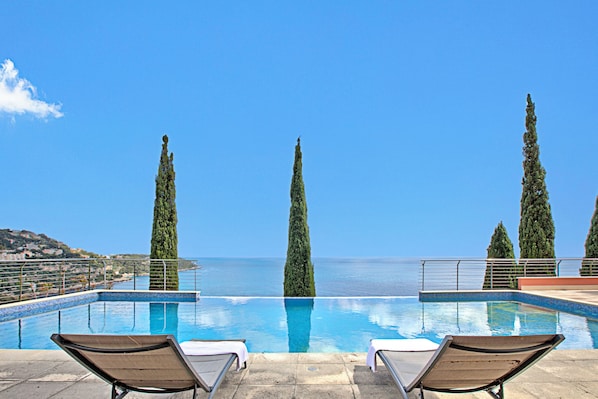 Piscine partagée