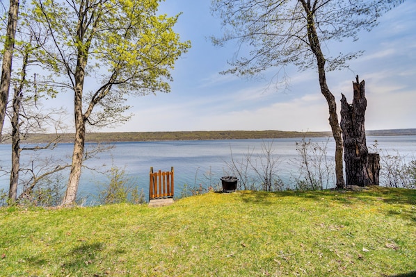 Trumansburg Vacation Rental | 2BR | 1BA | 4 Steps to Enter | 1,000 Sq Ft