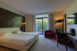Unit with Two Twin size beds