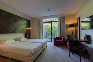 Unit with Two Twin size beds