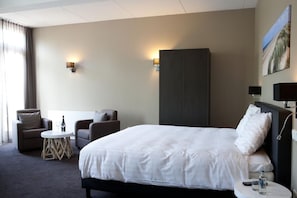 Unit with Two Twin size beds