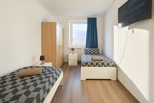Schlafzimmer (1)