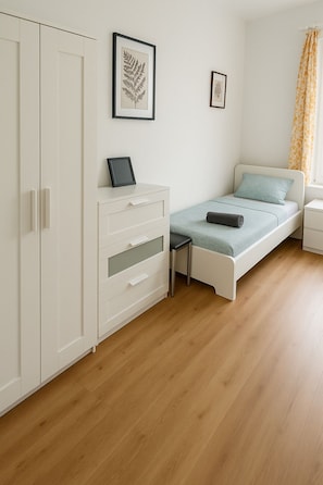 Schlafzimmer 3