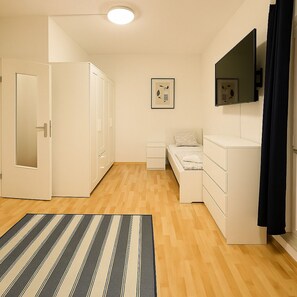 Schlafzimmer (1)