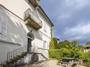 Arbuste, Zone Résidentielle, Domicile, Biens, Jardin, Pelouse, Aménagement Paysager, Cour, Manoir, Villa