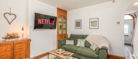 Living Room / Lounge