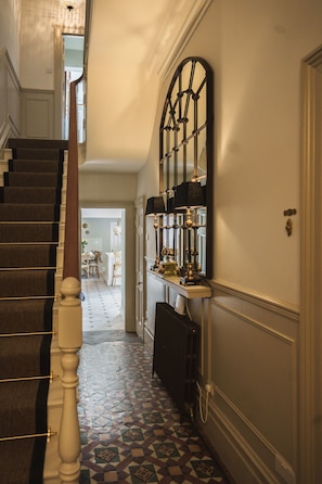 Entrance / Lobby