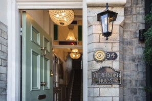 Entrance / Lobby