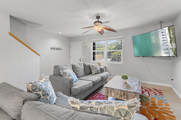 Living room with flat screen TV