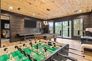 Spielezimmer