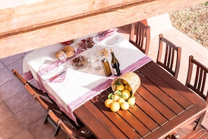 Outdoor dining