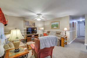 Family Room | Smart TV | Queen Sleeper Sofa