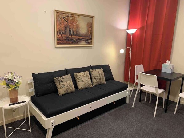 Living and dinning table