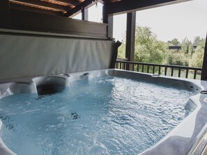 Enjoy your own private hot tub | Exterior