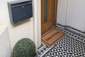 Image 4