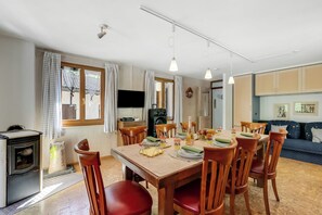 Wohn- und Esszimmer