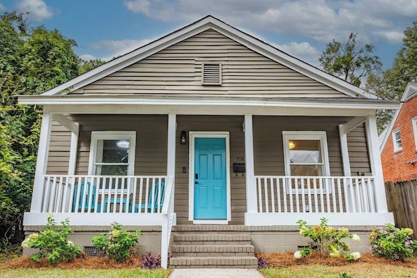 Welcome to Lumina Cottage in Wilmington's Cargo District!