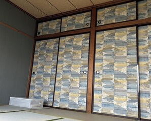 Japanese-style room closet