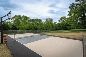 From poolside cornhole to full-court basketball and pickleball matches, plus a playground for the littles—fun for every age, every day.

