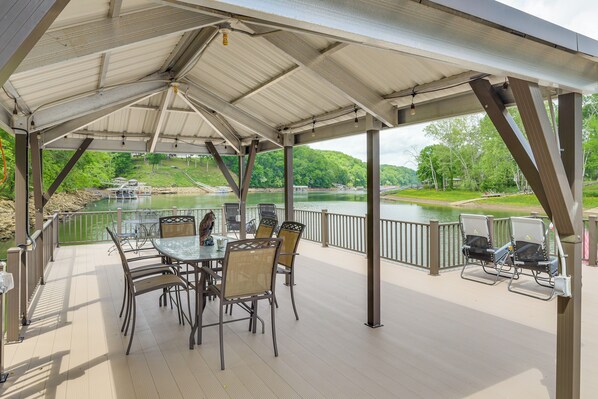 Doyle Vacation Rental | 7BR | 6BA | 5,500 Sq Ft | Steps Required