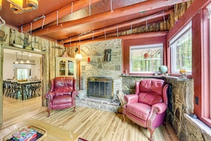 Sitting Room | Main Level