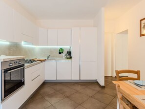 Cuisine, Appareil De Cuisine, Design Intérieur, Principaux Appliance, Sol, Comptoir, Bois, Sol, Cabinetry, Plafond