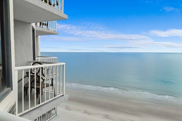 2. Oceanfront King Room - Balcony