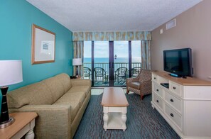 6. Oceanfront Two Bedroom Queen Condo H