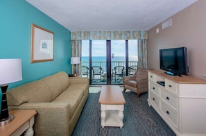 6. Oceanfront Two Bedroom Queen Condo H