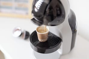 Kaffee und/oder Kaffeemaschine