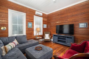 Soak up family time on cozy furnishings