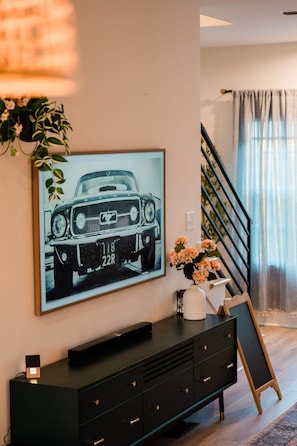 Art + Tv