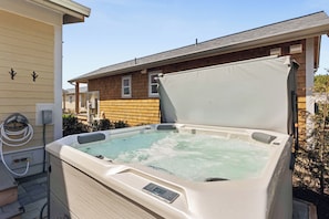 Hot tub