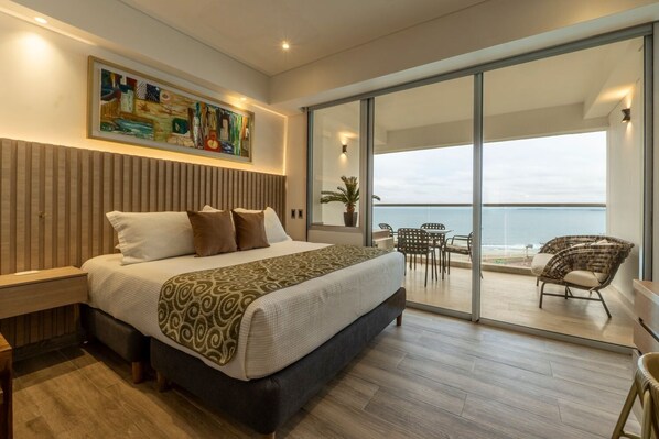 Bed,Balcony / Terrace