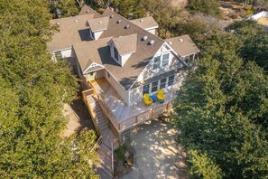 Experience luxury beach living at its finest in this updated 4-bed, 4-bath home in Duck, NC! ️ Step right onto the sand from your doorstep and cool off in your private pool afterwards. Book your dream Outer Banks getaway today! #DuckNC #BeachHouse 