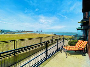 Let natural light flood in as you relax lakeside. These chairs invite intimate conversation, peaceful reflection, or a glass of wine with a view.