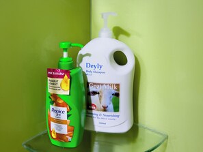 Bathroom amenities