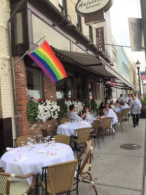 Outdoor dining