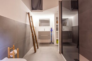 Bath (3)
