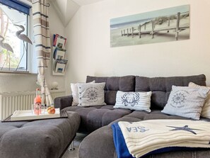 Meubles, Design Intérieur, Sol, Domicile, Sol, Canapé, Salon, Pièce, Appartement, Throw Pillow