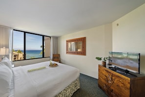 Kaanapali Shores 709 Smart streaming TVs featured in the bedroom