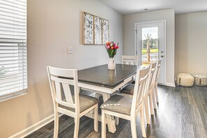 Dining Table | Dishware & Flatware | 1st Floor