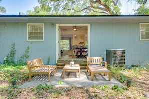 Exterior | Shaded Canopy | Teak Wood Seating