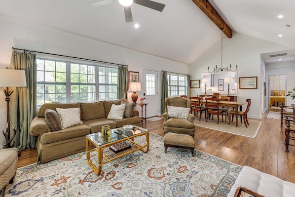 Highlands Vacation Rental | 3BR | 2BA | 1,400 Sq Ft | Step-Free Access