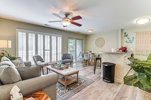 Living Room | Full Sleeper Sofa | Flat-Screen TV