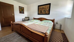 Stammhaus 100qm für max. 4 Pers. mit zwei Schlafzimmern-Schlafzimmer 2