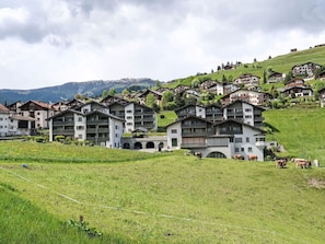 Building, House, Residential Area, Home, Architecture, Human Settlement, Rural Area, Village, Cottage, Slope
