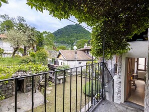 Strauch, Wohngebiet, Zuhause, Estate, Garten, Rasen, Landscaping, Garten, Villa, Villa