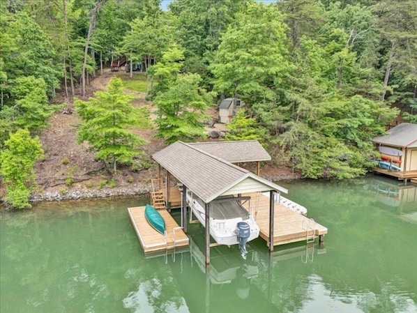 Dock
